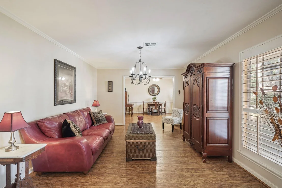 Photo of 5815 Queensgate Drive