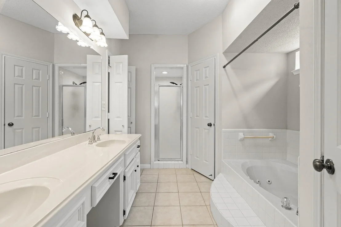 Photo of 1402 Bittersweet Drive