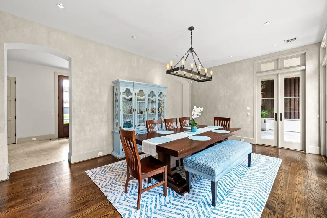 Photo of 1116 Danbury Road