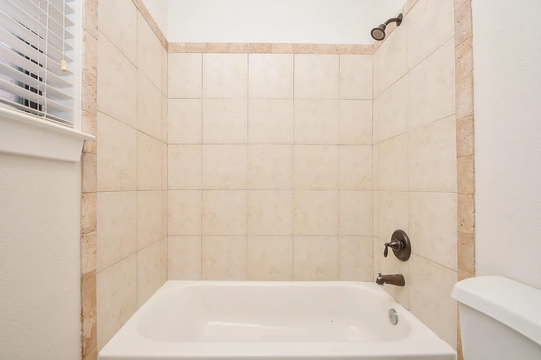 Photo of Unit A at 2422 Navigation Boulevard