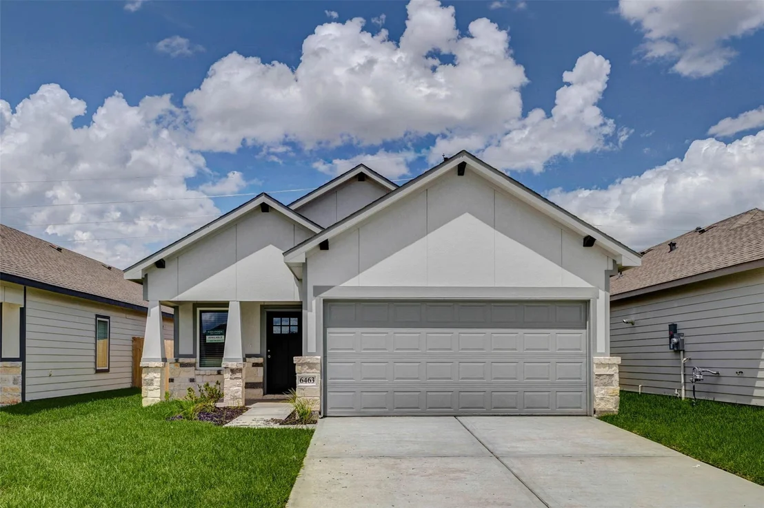 Photo of 6463 Escondido Drive