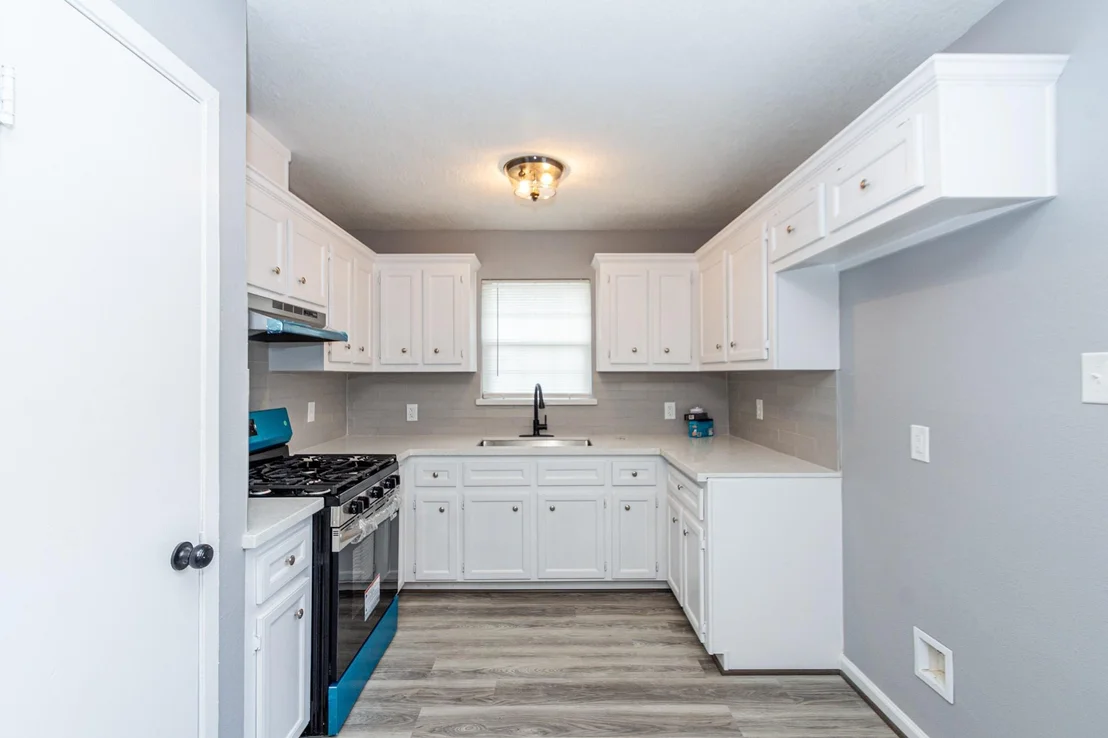 Photo of 9119 Barton Street