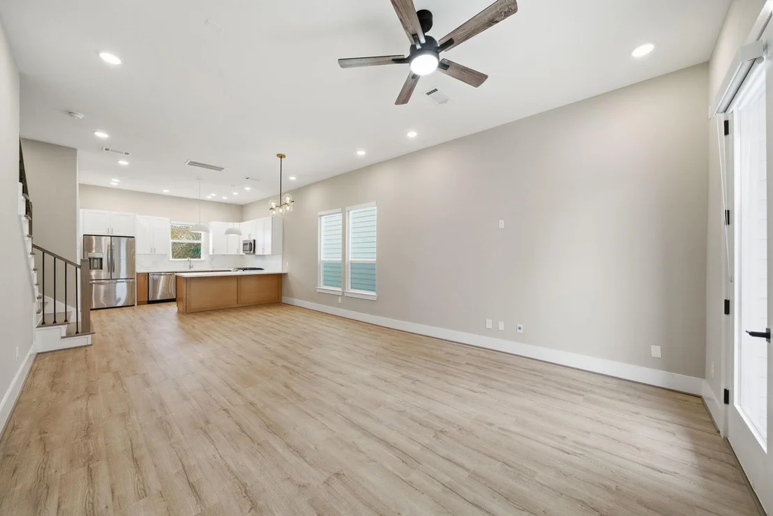 Photo of Unit F at 4013 Griggs Road