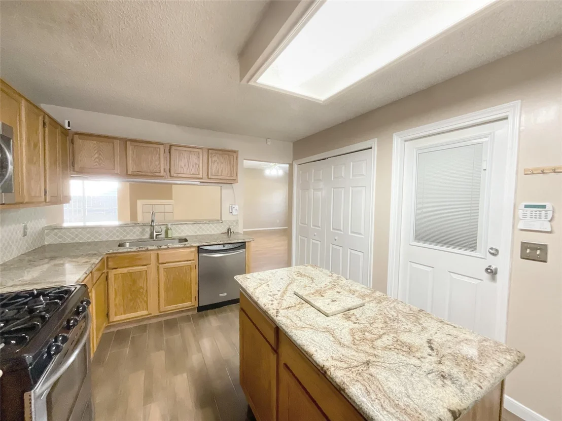 Photo of 18083 Holly Forest Drive