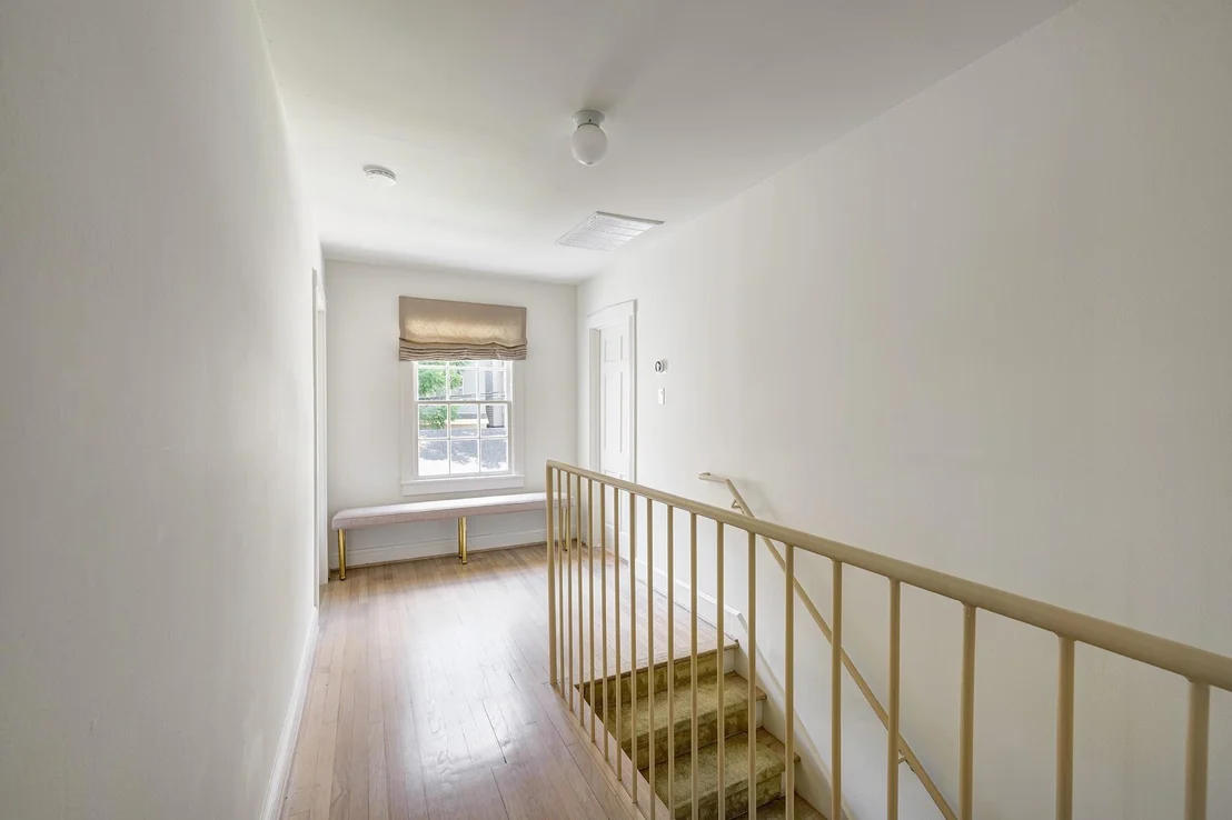 Photo of 2433 Nottingham Street