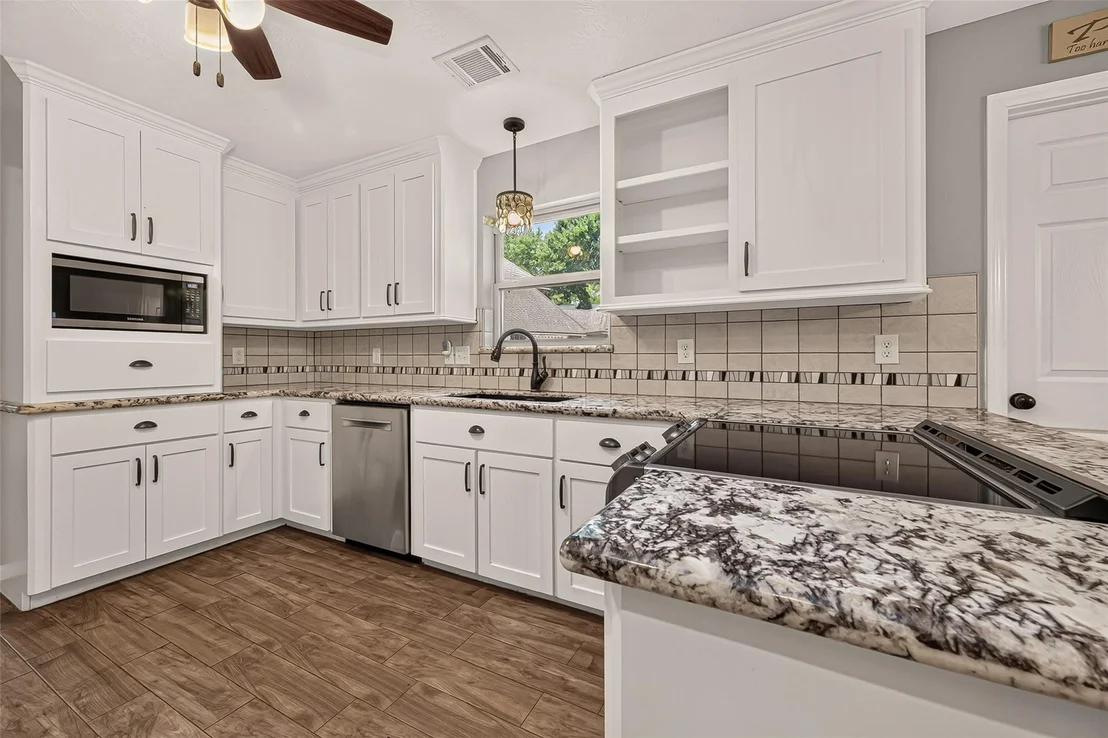 Photo of 5414 Crown Colony