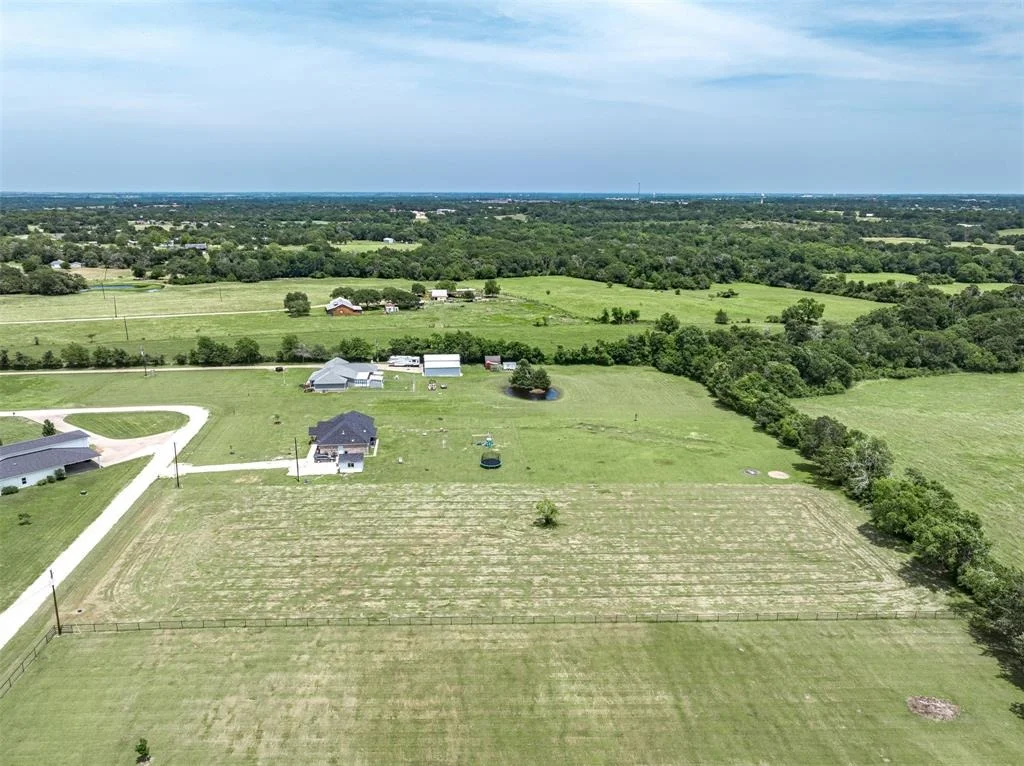 Photo of 831 Indian Hill Lane