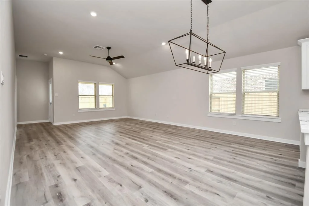 Photo of 402 Kendall Crest