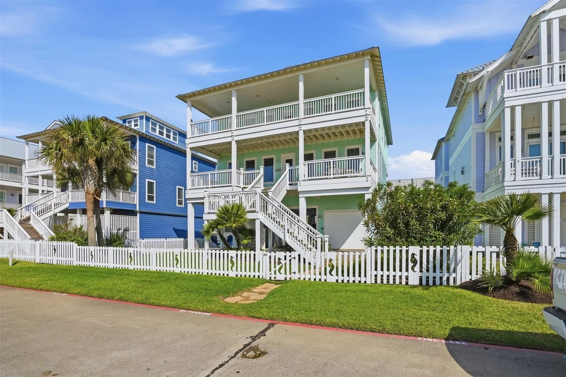 Photo of 11622 Beachside