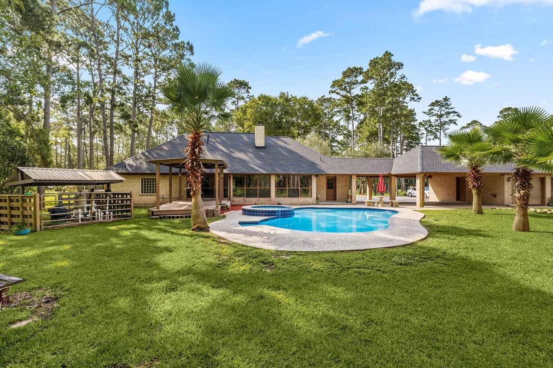 Photo of 7302 Pine Drive