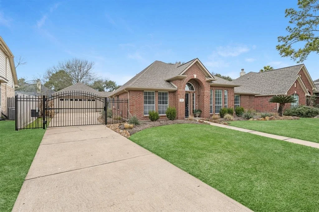 Photo of 15806 Spring Trail