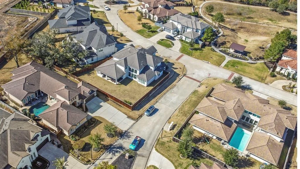 Photo of 5915 Stratton Woods Drive