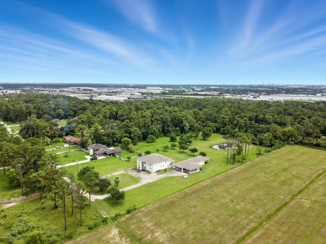 Photo of 15402 Long Road