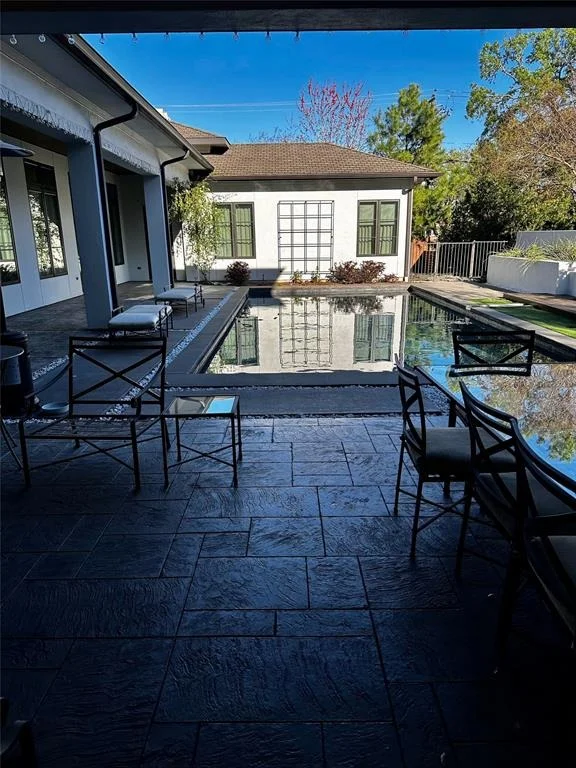 Photo of 1017 River Glyn Drive