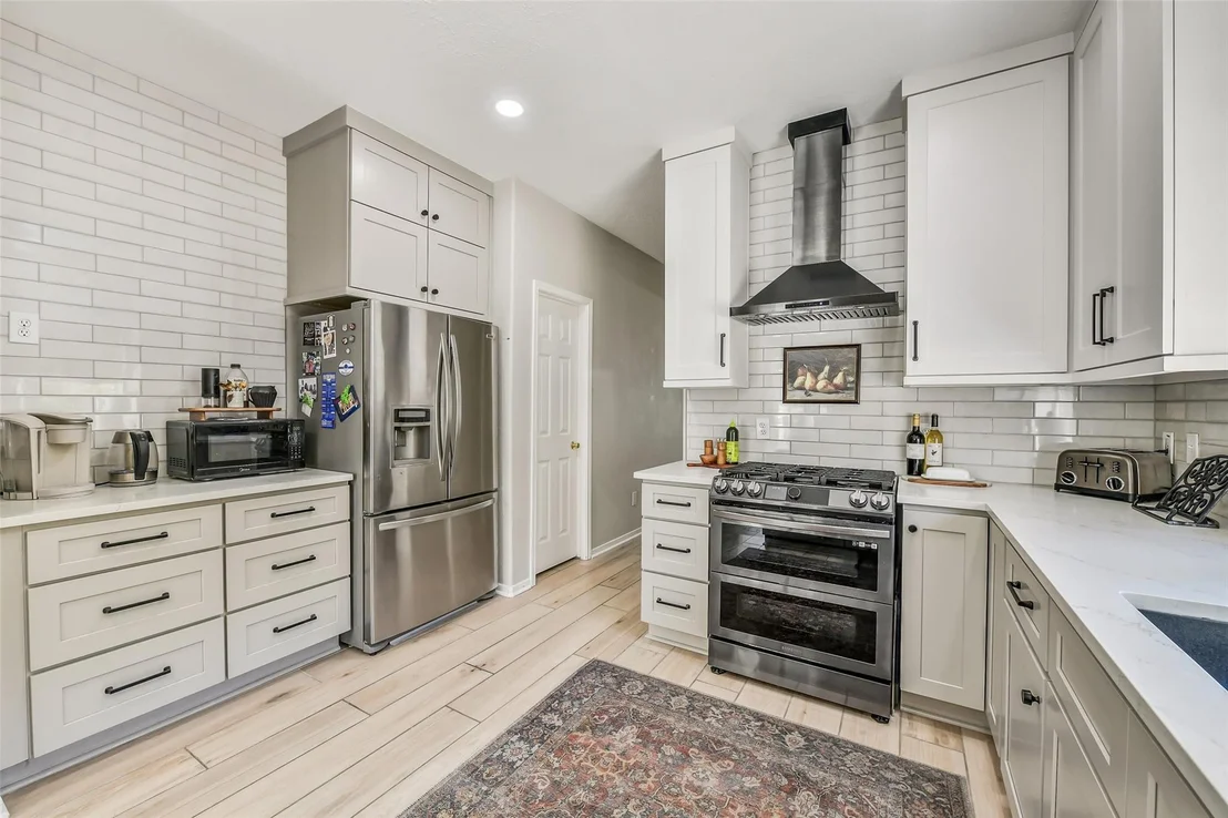 Photo of 2864 Everett Drive