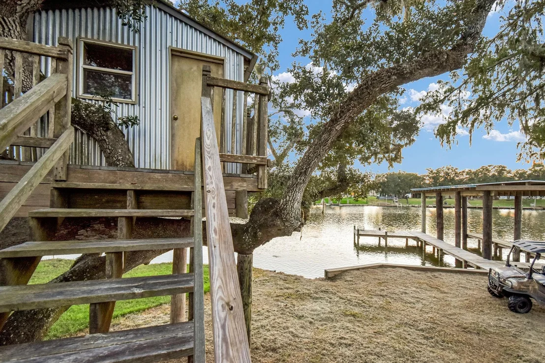 Photo of 817 County Road 432