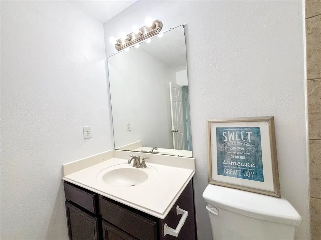 Photo of 2827 Defoe Drive