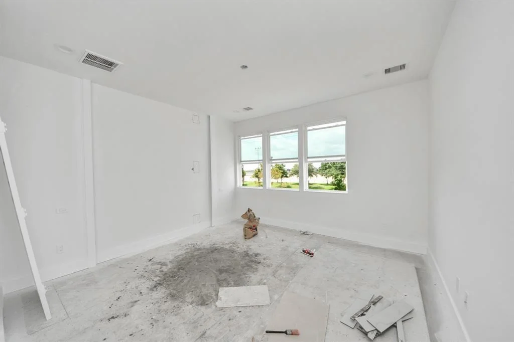 Photo of 2204 Diagonal Lane