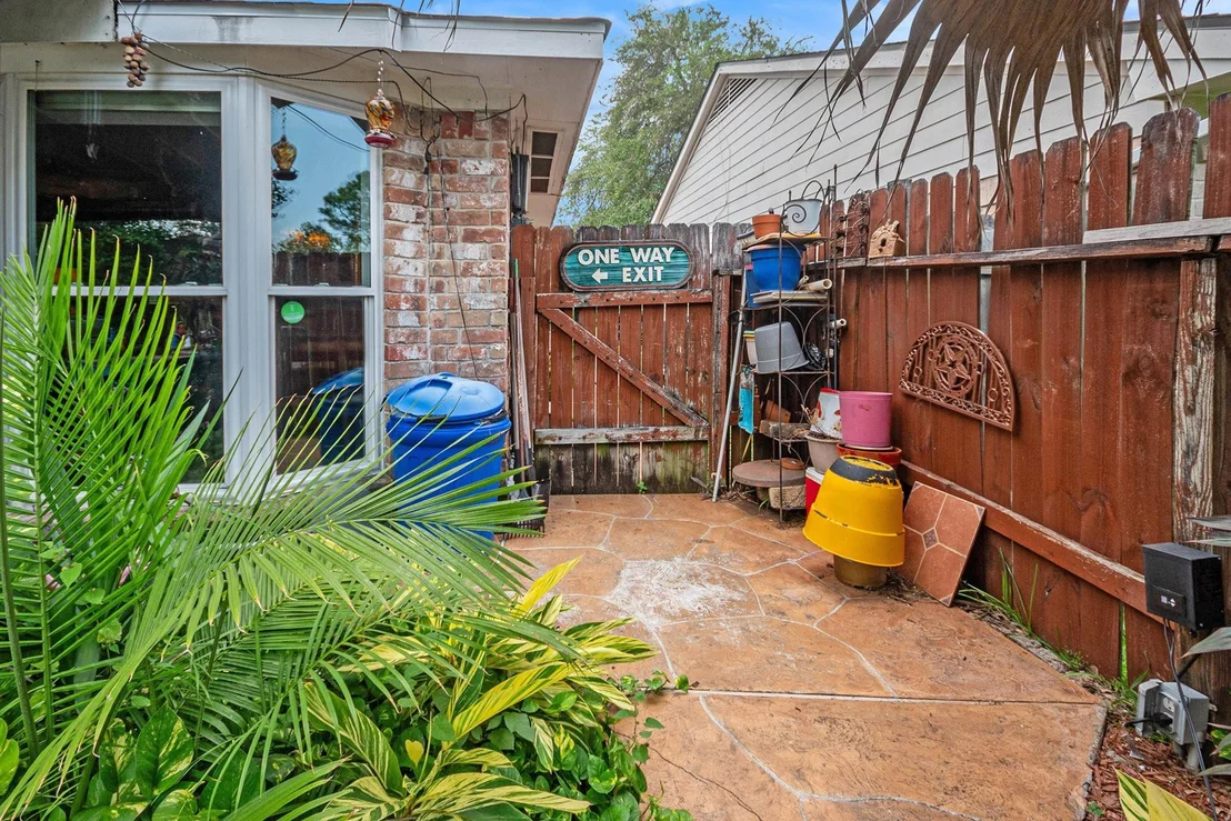 Photo of 830 Seamaster Drive