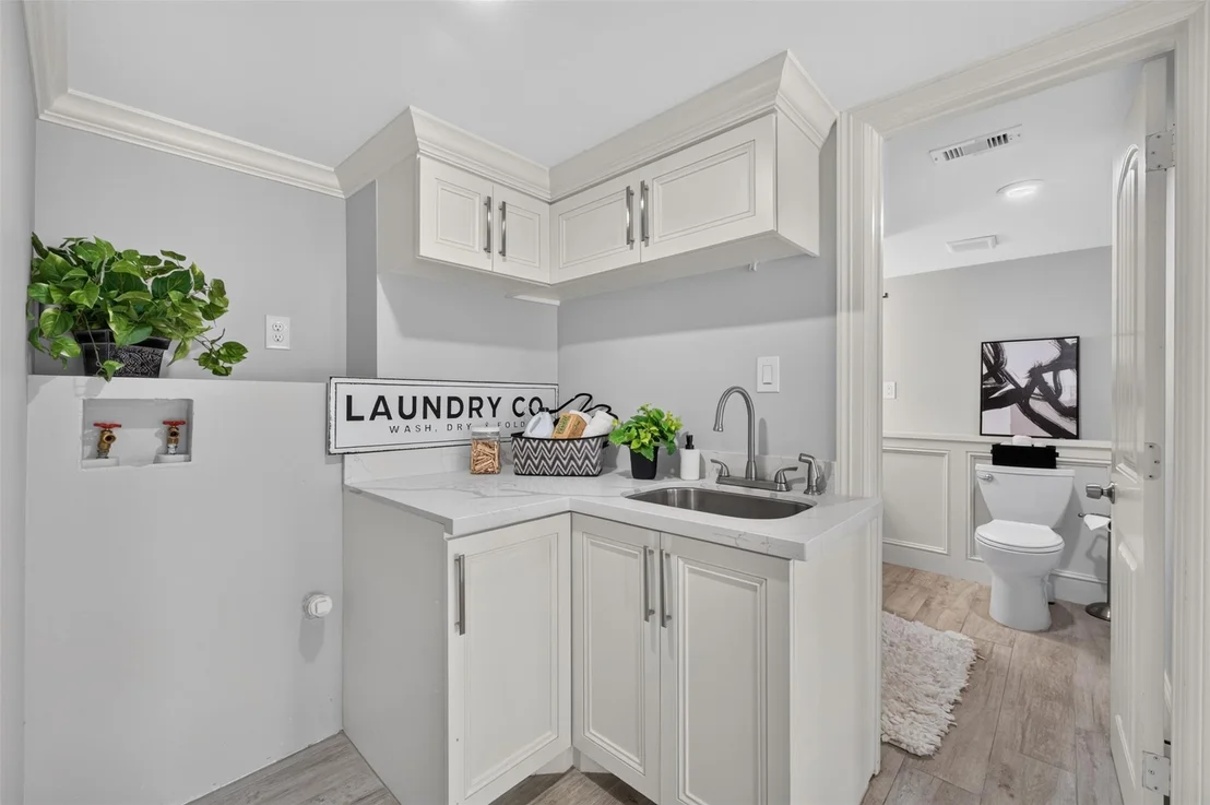 Photo of 139 Laurel Cove W