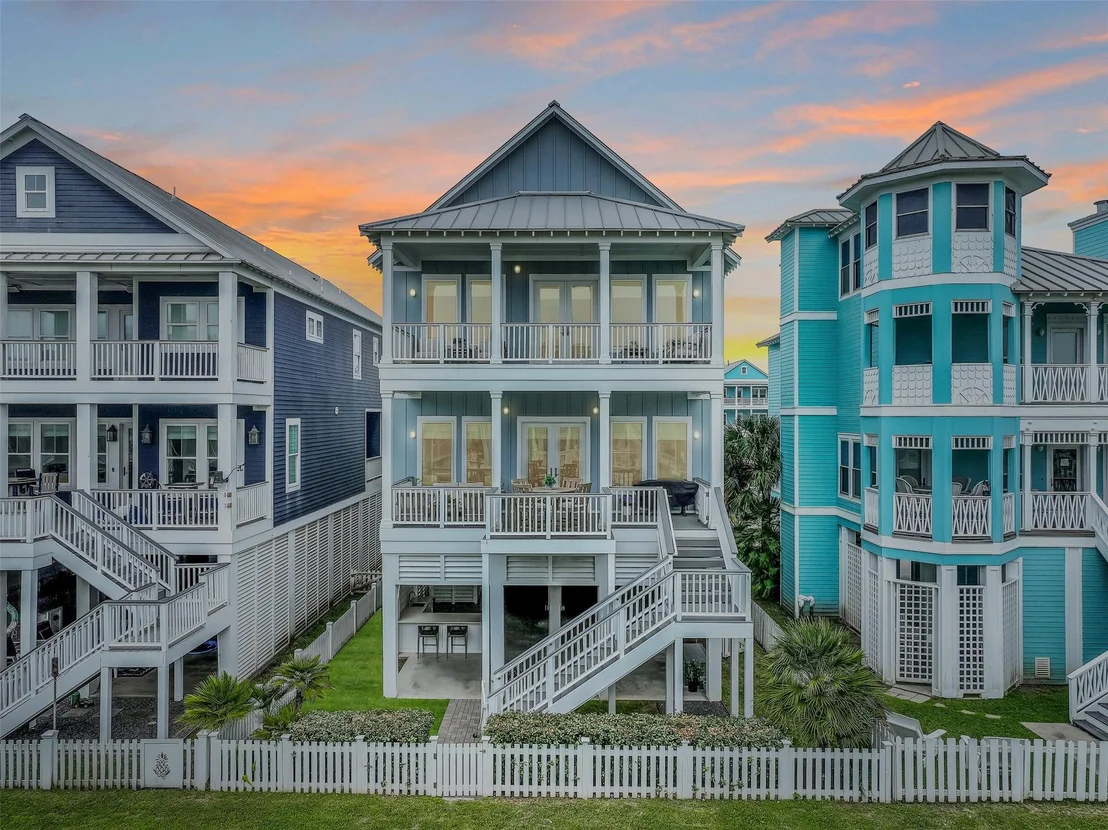 Photo of 3823 Conch