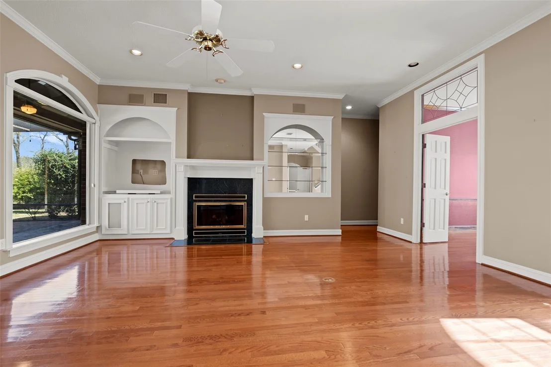 Photo of 299 Wedgewood Drive