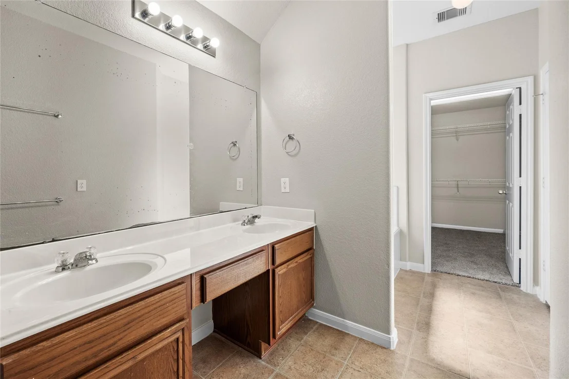 Photo of 1619 Palisade Green Drive