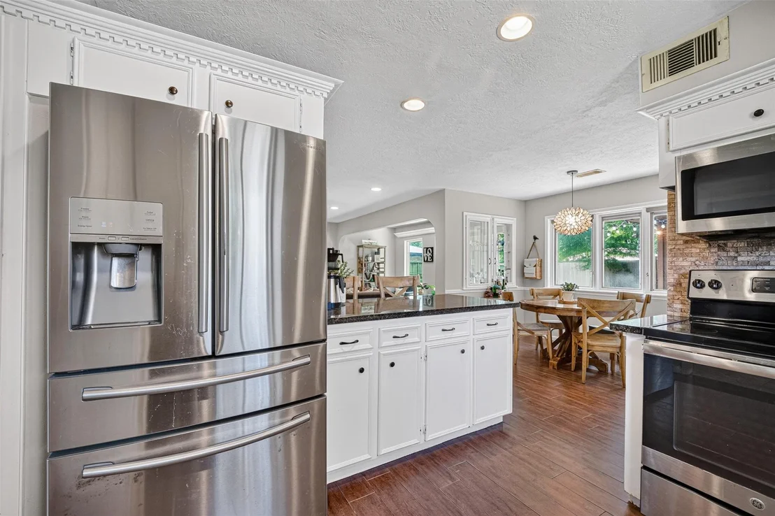 Photo of 4114 Willow Hill Drive