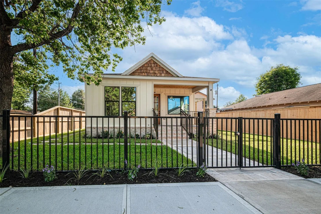 Photo of 301 Vincent Street