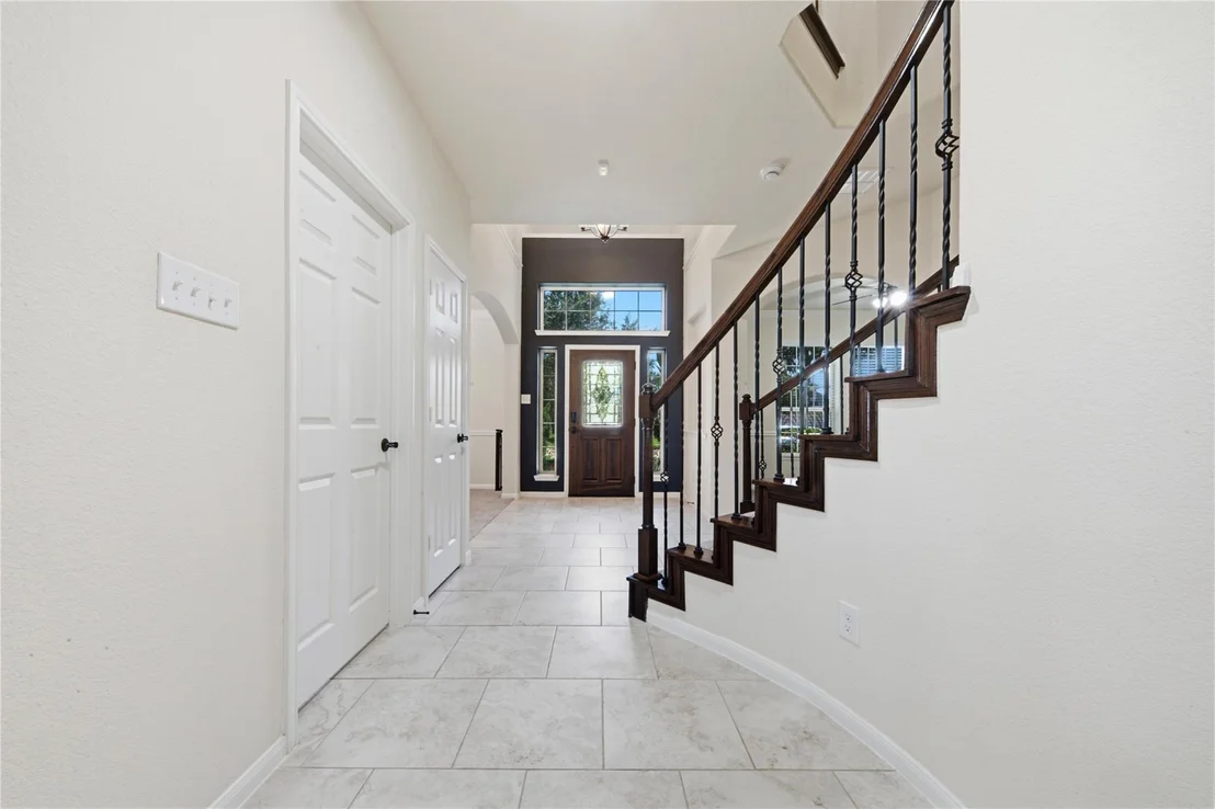 Photo of 9519 Wheatfield Lane