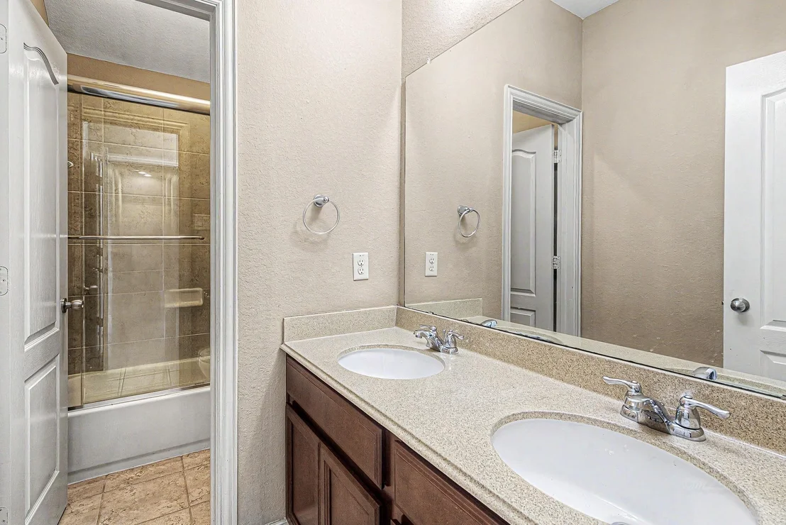 Photo of 2302 Blue Jay Lane