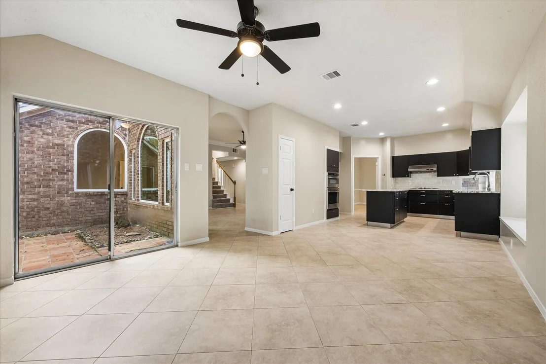 Photo of 723 Lochnell Drive