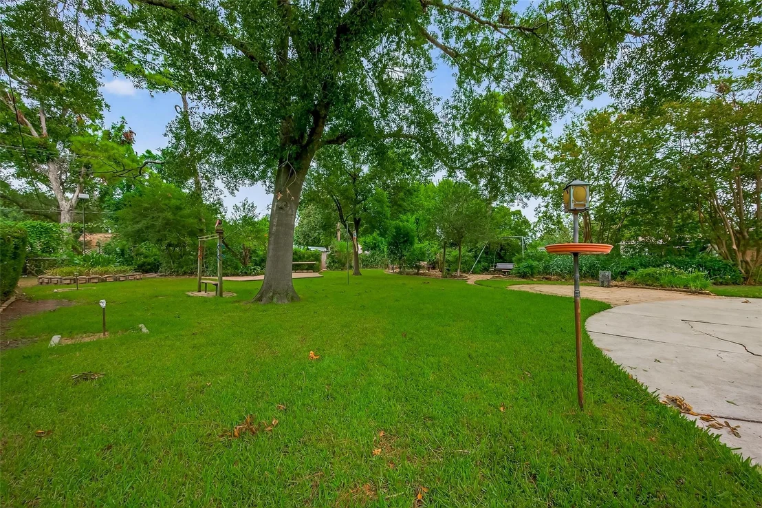 Photo of 7714 Kensico Road