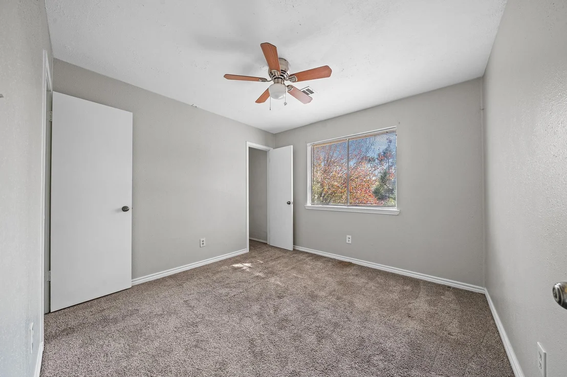Photo of 11123 Gatesden Drive