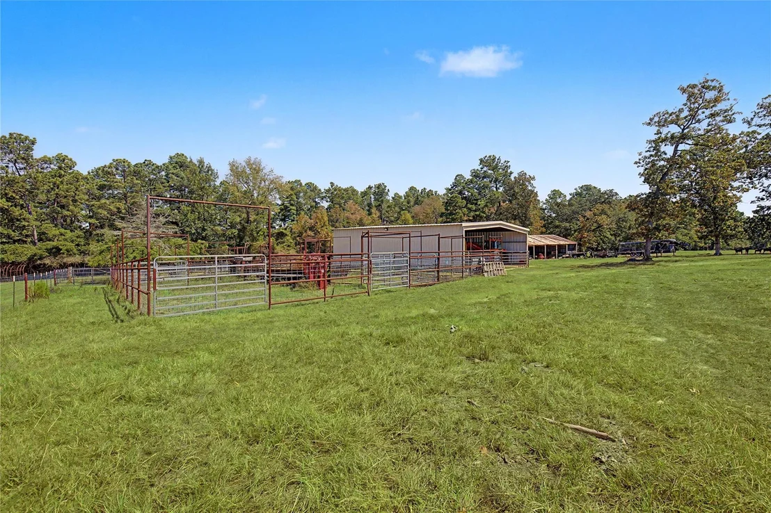Photo of 3233 N State Highway 19