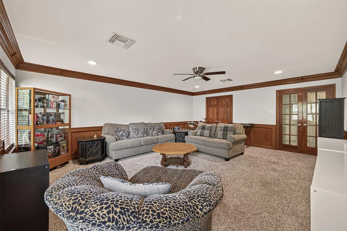Photo of 18234 Oakhampton Drive