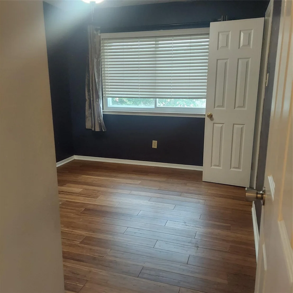 Photo of 6827 Trimstone Drive
