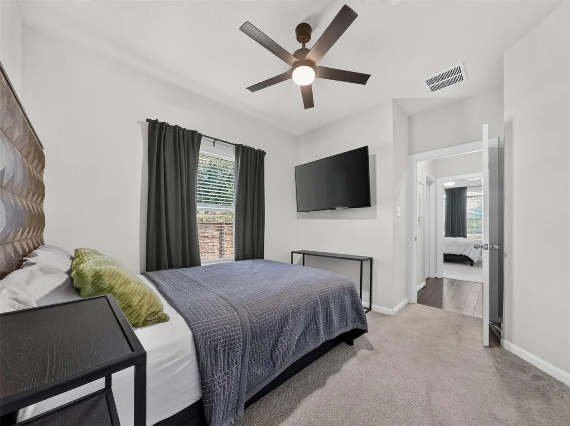 Photo of 4926 Morrison Drive