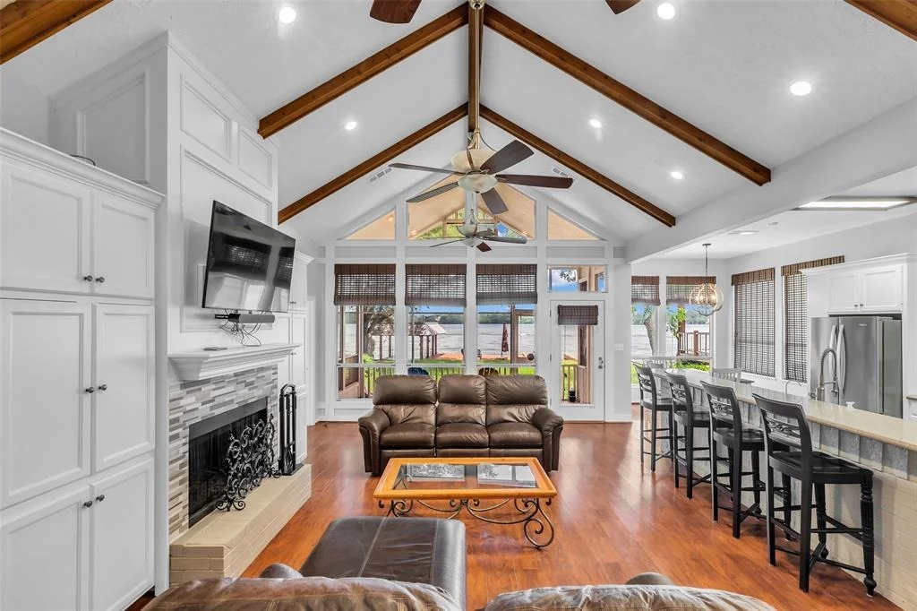 Photo of 923 Paradise Lane