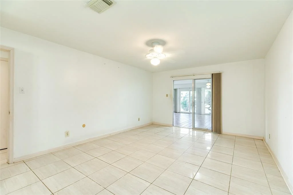 Photo of 8 Lakeview Drive