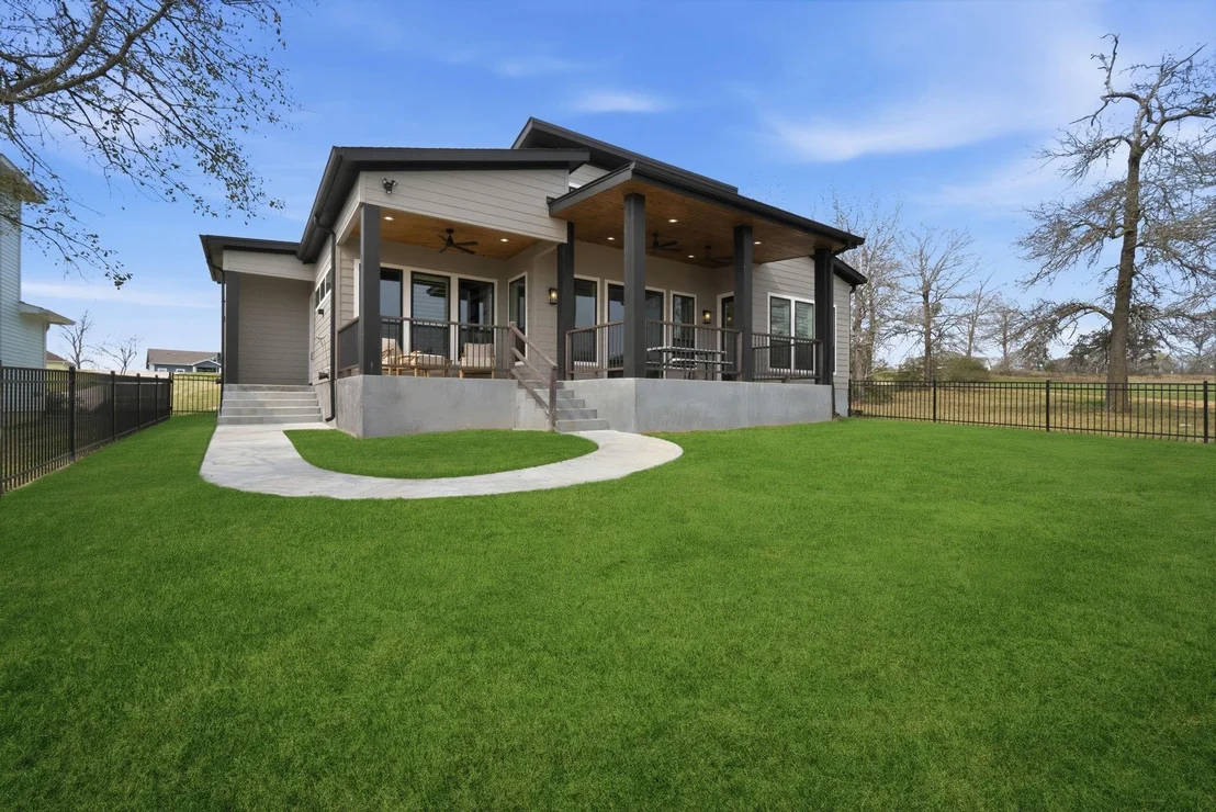 Photo of 255 Peninsula Drive