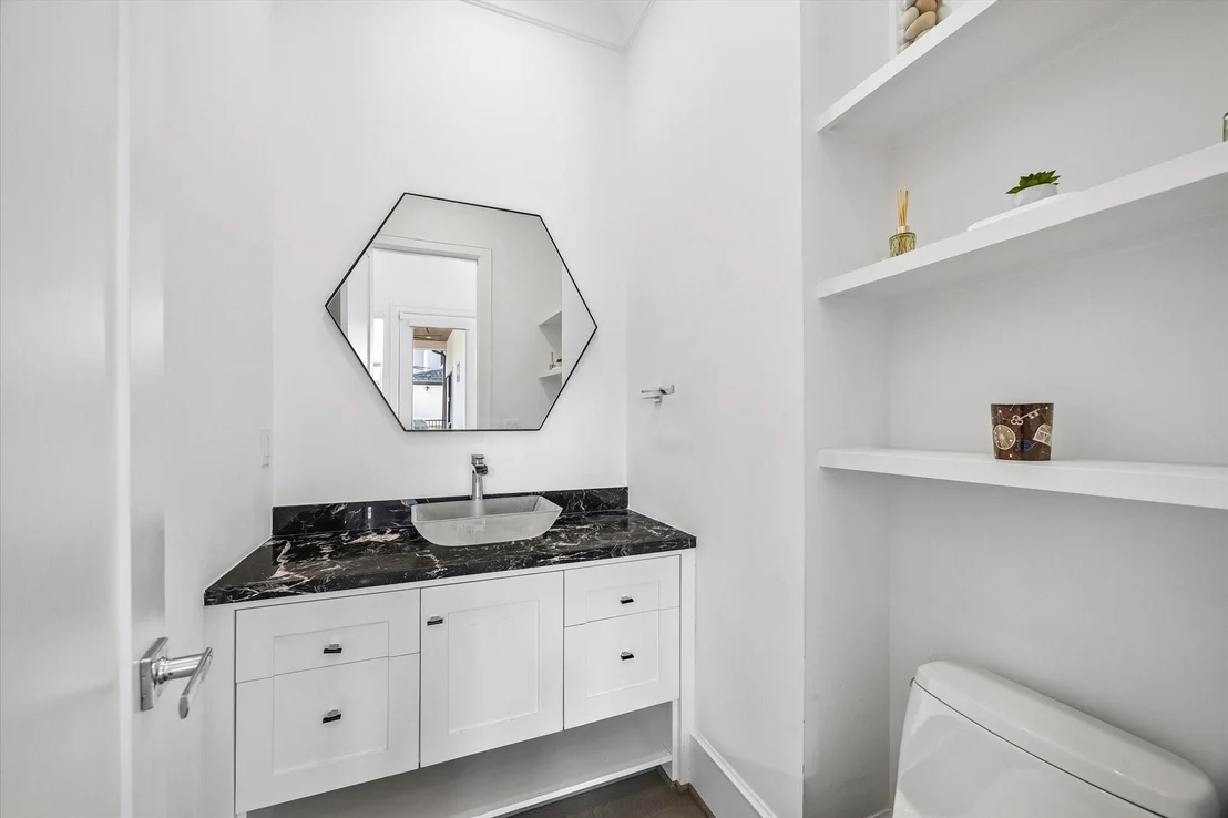 Photo of 4951 Valkeith Drive