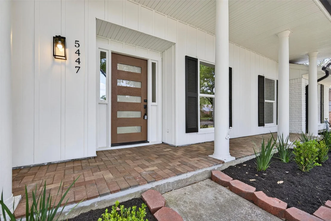 Photo of 5447 Darnell Street