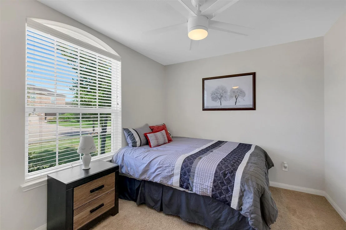 Photo of 9415 Gold Mountain Drive
