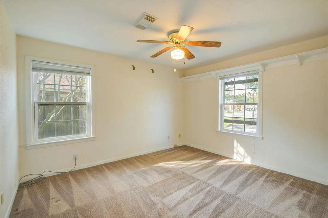 Photo of 1607 W 11th Street