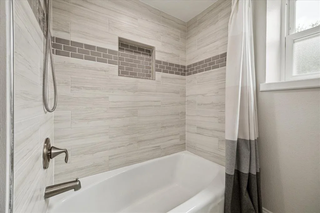 Photo of 314 Nottingham Oaks Trail