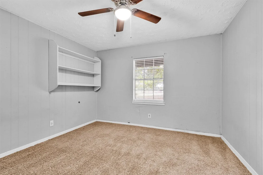 Photo of 13585 Walker Road