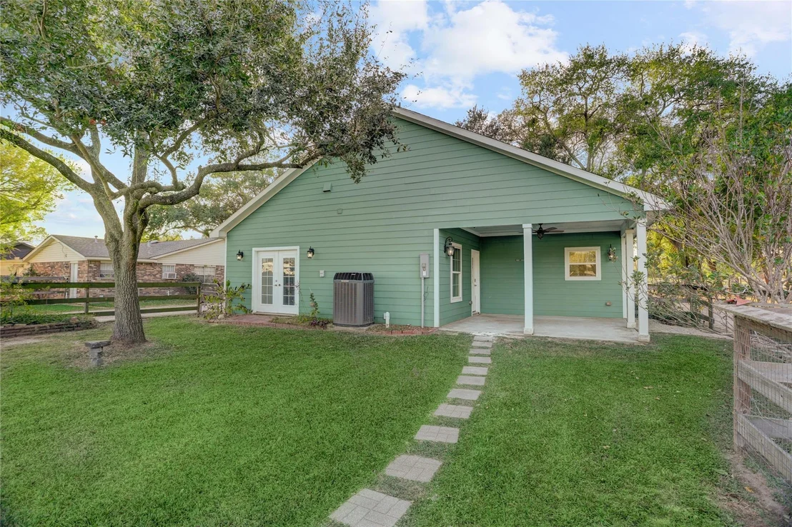 Photo of 2075 Lomax School Road