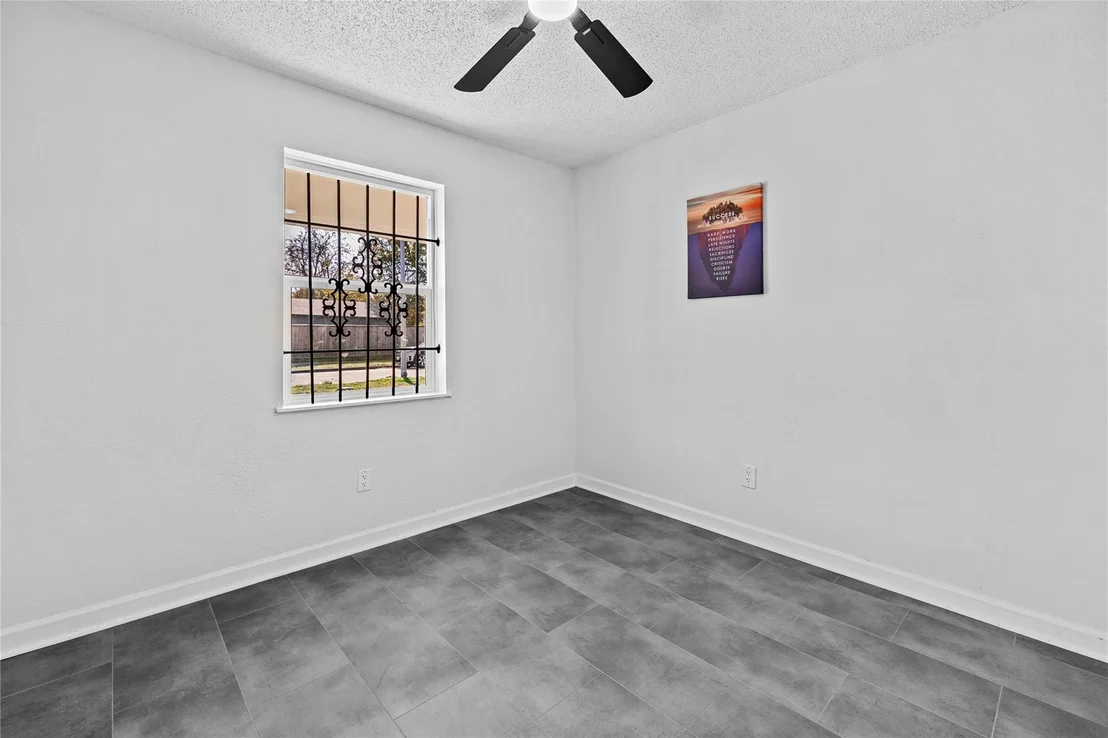 Photo of 10027 Valley Sun Drive