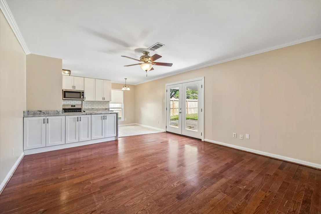 Photo of 6026 Golden Forest Drive